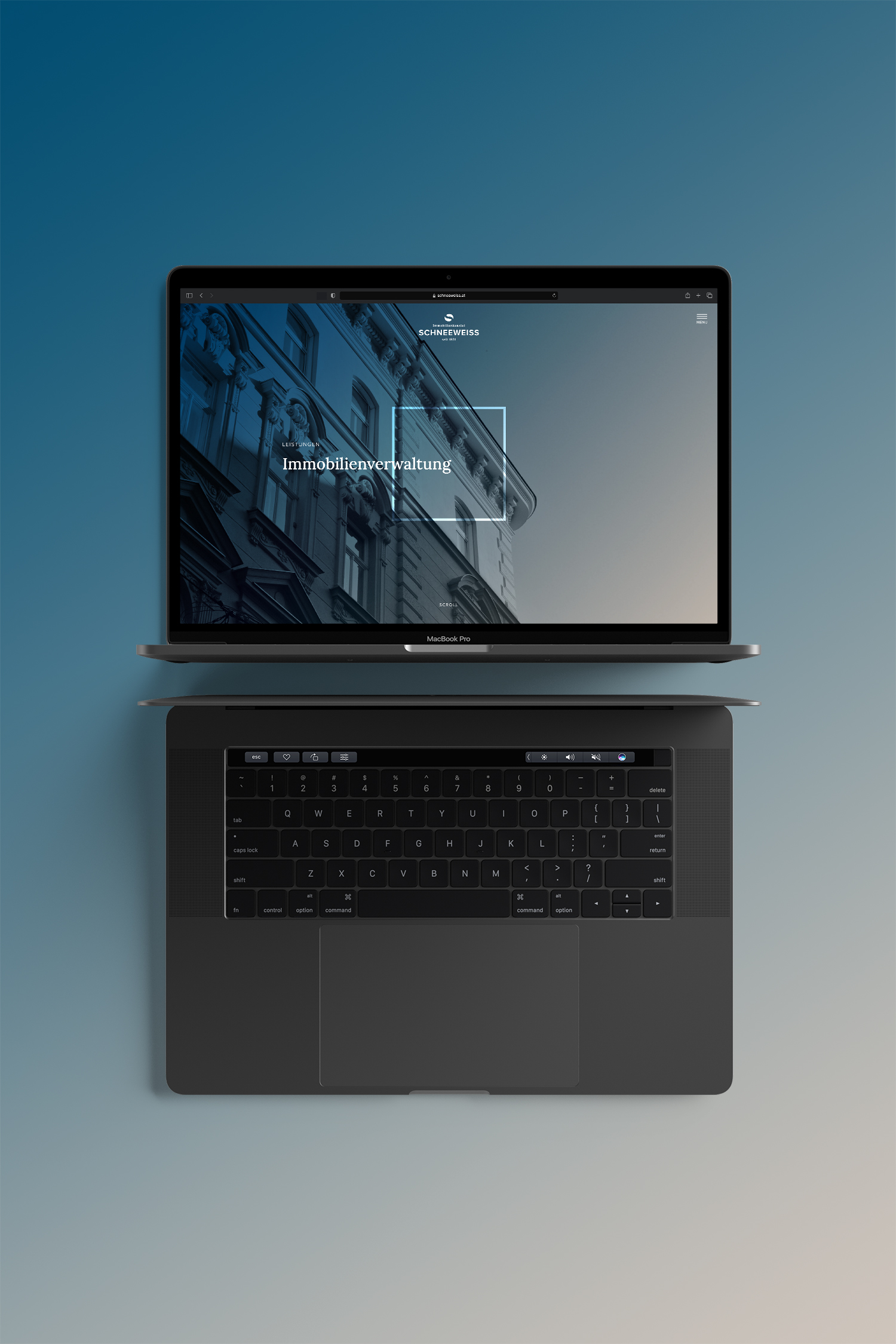Verschiedene Ansichten eines Computers, der eine Website in einem Browser anzeigt